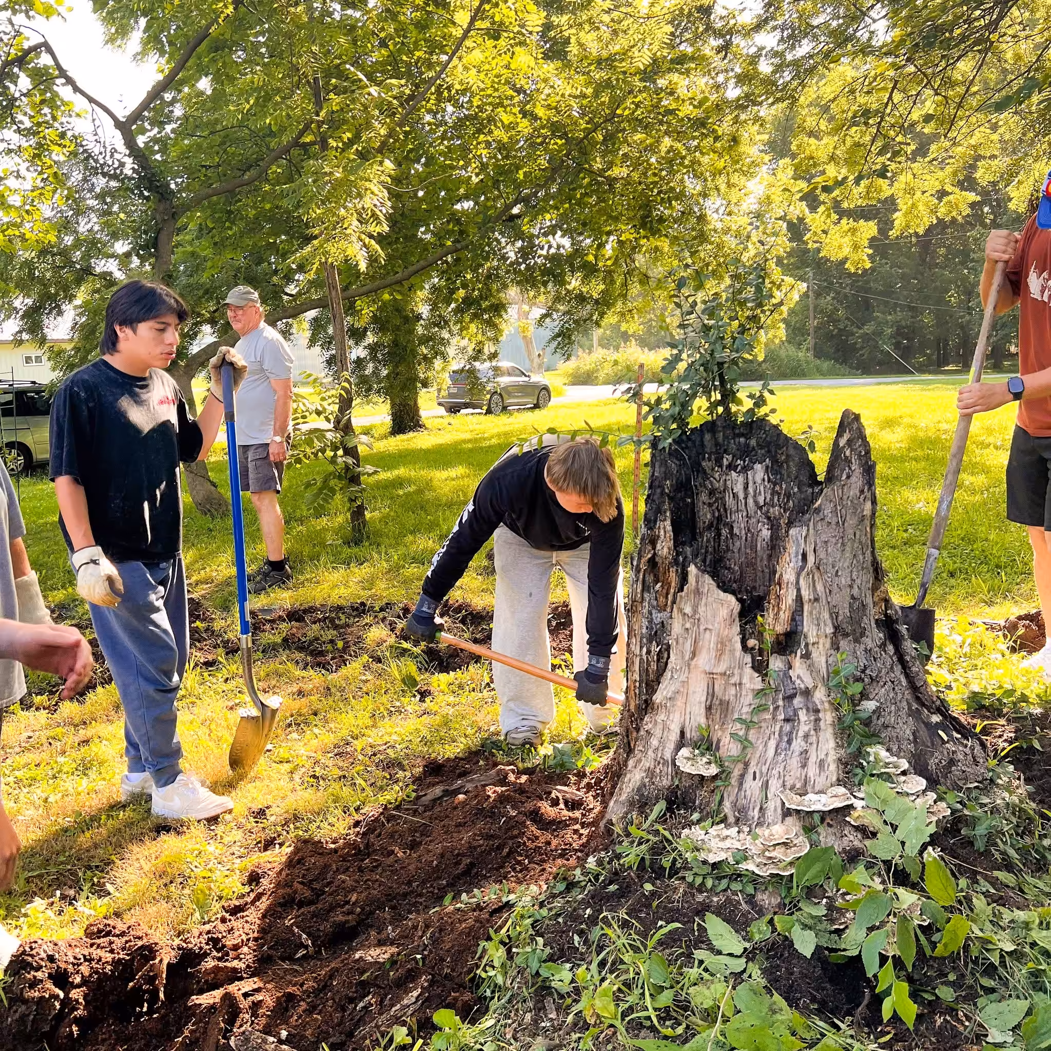 Nixa Church Outreach Cleanup