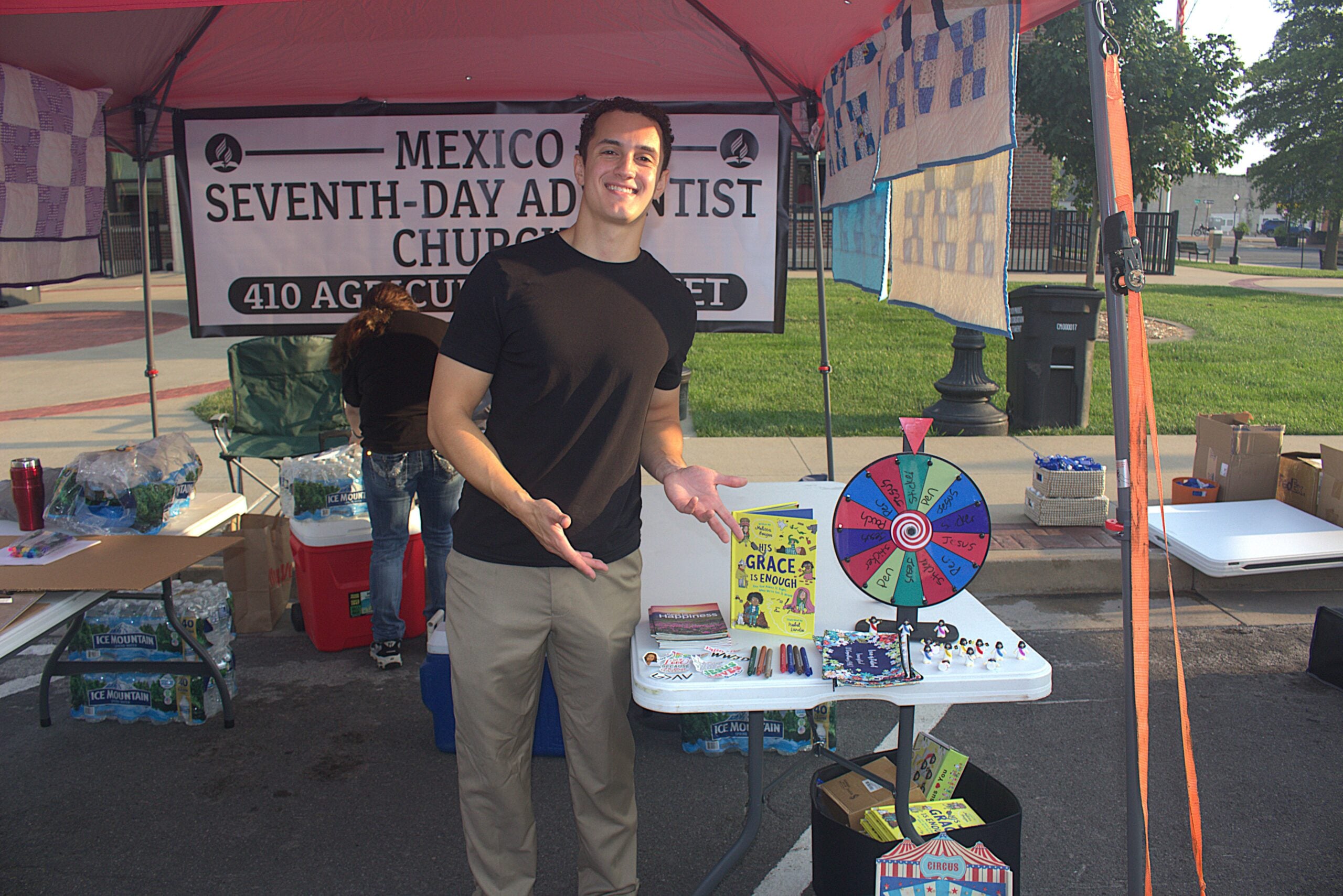 Mexico Church Booth at Soybean Festival — Photo #1